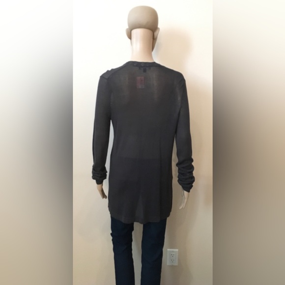 Gap - Picture 2 of 2